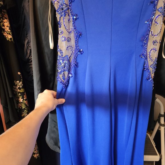 Beautiful formal evening gown medium - Picture 5 of 6